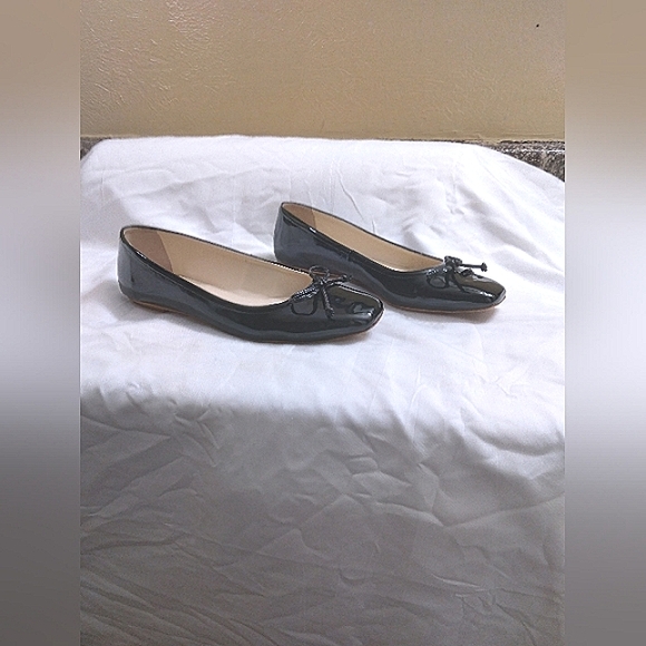 Guilhermina Flats Black Pattern Leather Womem's Size 9M - Picture 1 of 7